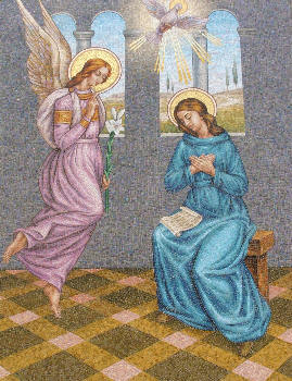 Rocca di Capri Leone - Sacra raffigurazione in mosaico presso la Chiesa della Madonna di Czestochova