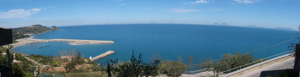Capo d'Orlando - Panorama completo della baia di San Gregorio e delle Isole Eolie Capo d'Orlando - Panorama completo della baia di San Gregorio e delle Isole Eolie