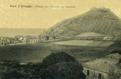 Una foto storica del primo novecento che dipinge un antico panorama della cittą di Capo d'Orlando