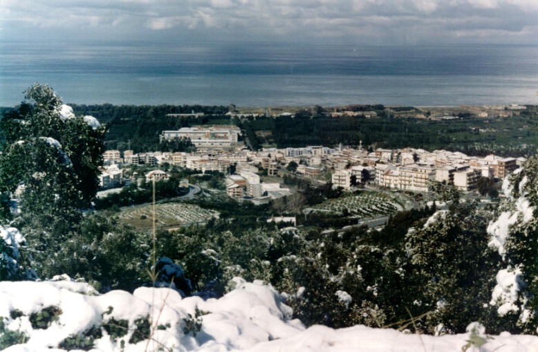 Rocca di Caprileone - La storica neve del Gennaio 1999