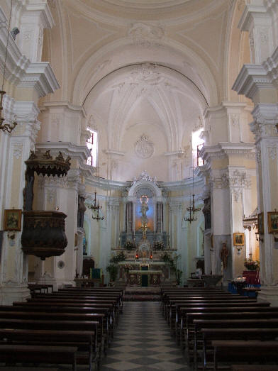 Interno della Chiesa Madre dell'Immacola di Favignana (Trapani)
