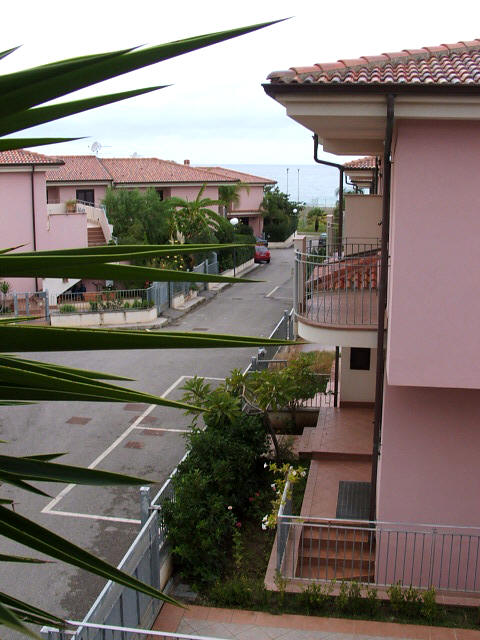 Acquedolci - Sicilia: Veduta dal balcone della Villa - casa per vacanze AQ02